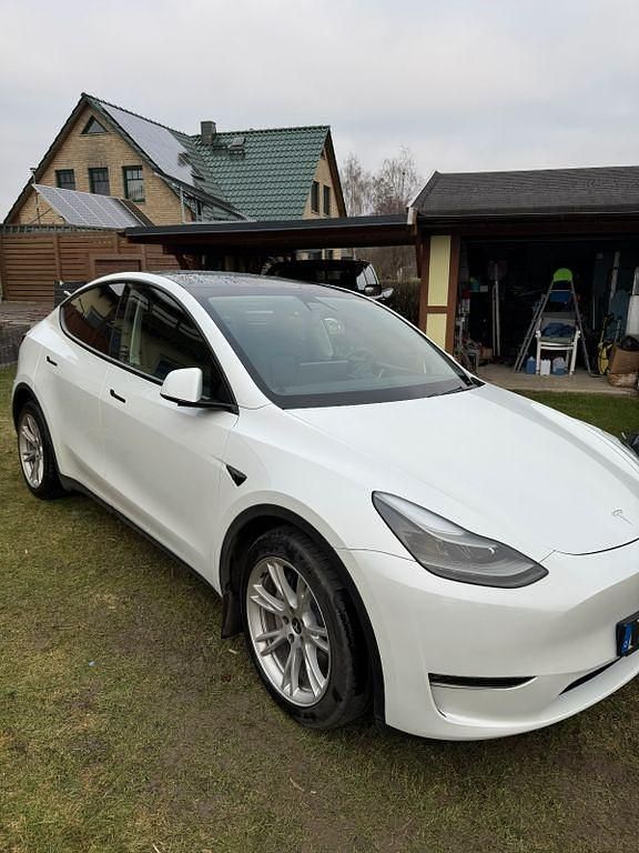 Gebraucht Tesla Model Y 274 kW (373 PS) 2022 Weiß SUV