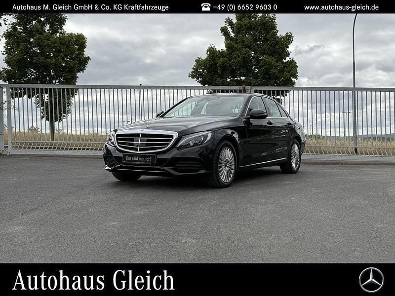 Obsidianschwarz lack Gebraucht 2018 Mercedes C400 Exclusive Limousine | 29.900 € (Fairer Preis) - Bild 1/4