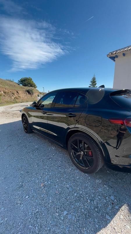 Gebraucht Alfa Romeo Stelvio Veloce 280 PS (205 kW) 2020 Schwarz SUV