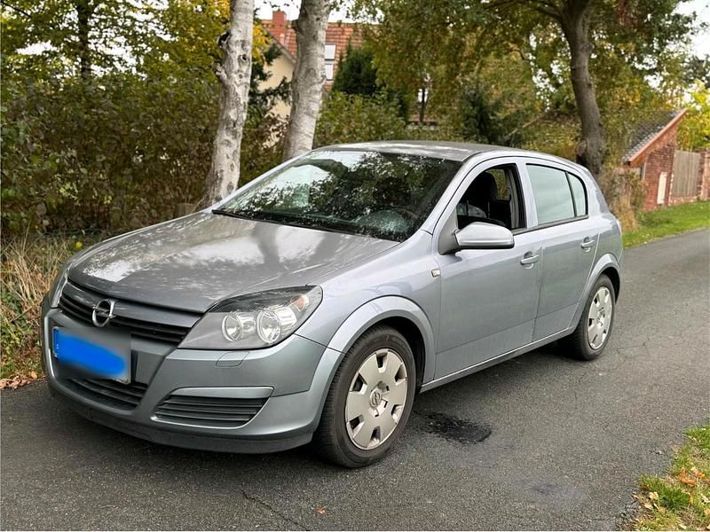 Silber Gebraucht 2005 Opel Astra Kleinwagen | 950 € (Fairer Preis) - Bild 1/4