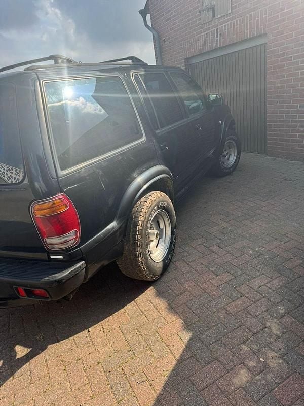 Second-hand Ford Explorer 204 CP (150 kW) 1999 Negru SUV