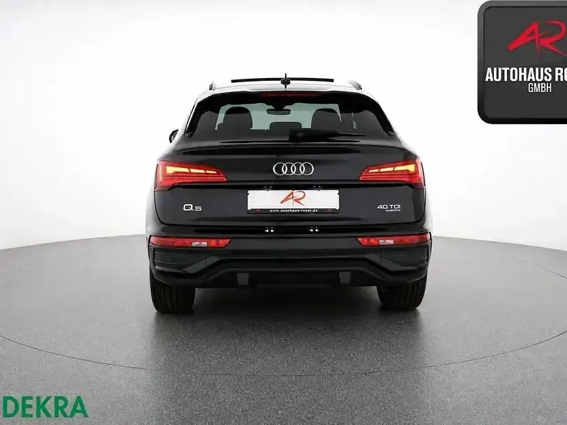 Gebraucht Audi Q5 Sportback Ambiente 204 PS (150 kW) 2022 Schwarz SUV