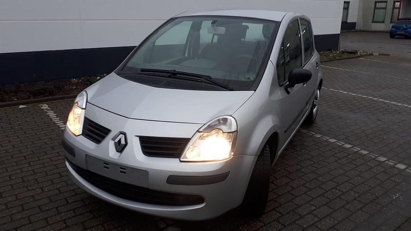 Silber Gebraucht 2007 Renault Modus Van / Kleinbus | 1.399 € (Fairer Preis) - Bild 1/4