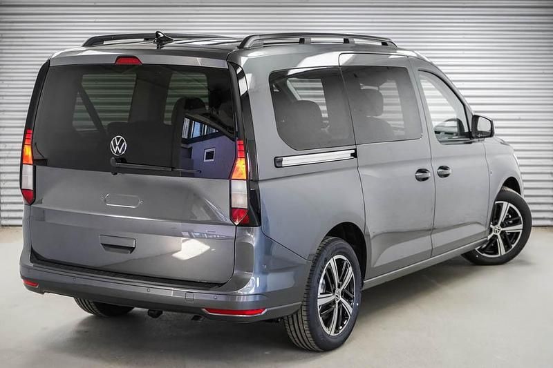 Neu VW Caddy 122 PS (89 kW) 2026 Indium grau metallic (x3) Van / Kleinbus