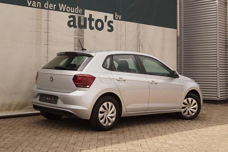 Gebraucht VW Polo Trendline 95 PS (69 kW) 2020 Grau Limousine