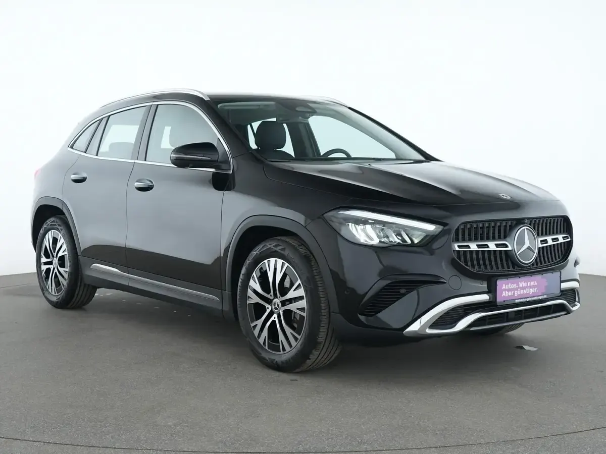 Gebraucht Mercedes GLA200 Progressive 163 PS (119 kW) 2025 Nachtschwarz SUV