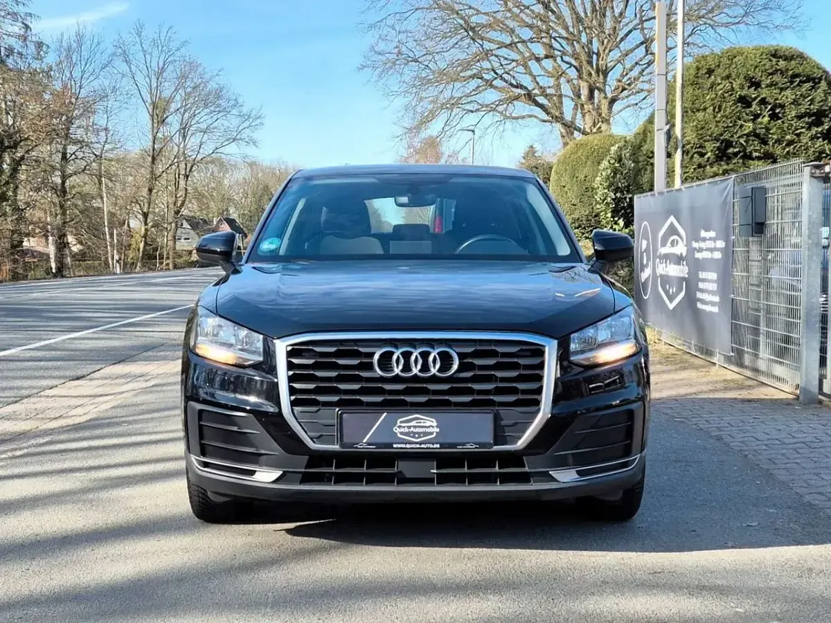Gebraucht Audi Q2 Sport 150 PS (110 kW) 2018 Schwarz SUV