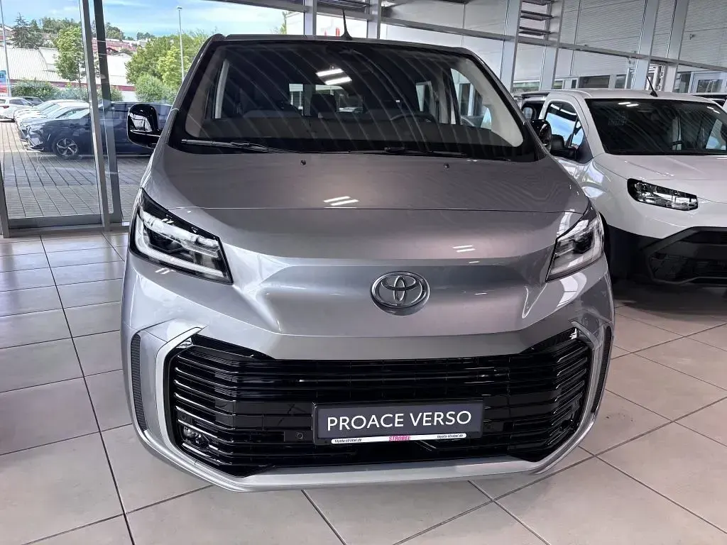 Neu Toyota Proace Verso Touch 150 PS (110 kW) 2026 Silber Kombi