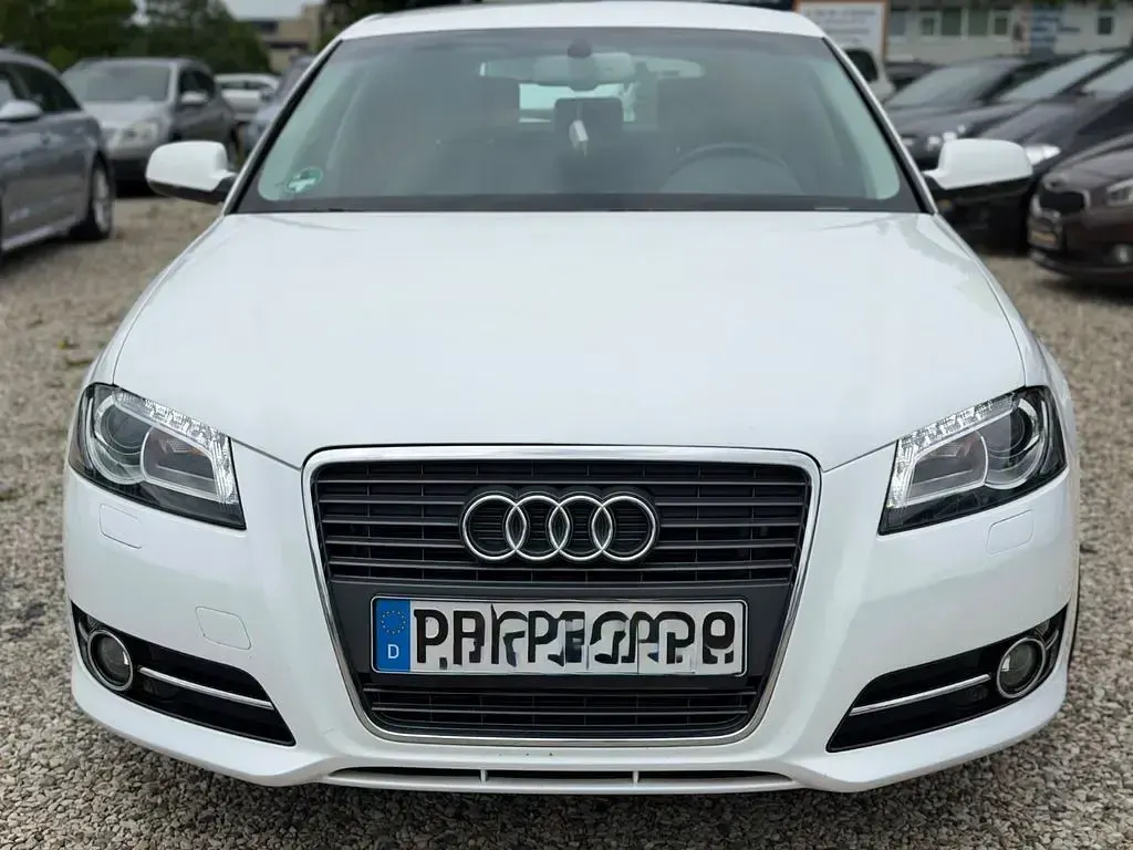 Gebraucht Audi A3 125 PS (91 kW) 2012 Weiß Kleinwagen