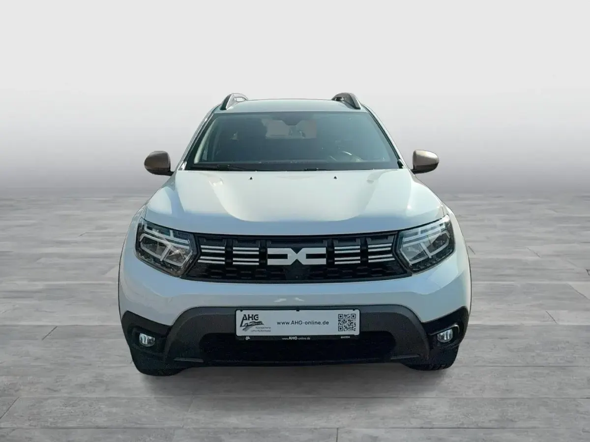 Second-hand Dacia Duster Extreme 150 CP (110 kW) 2024 Alb SUV