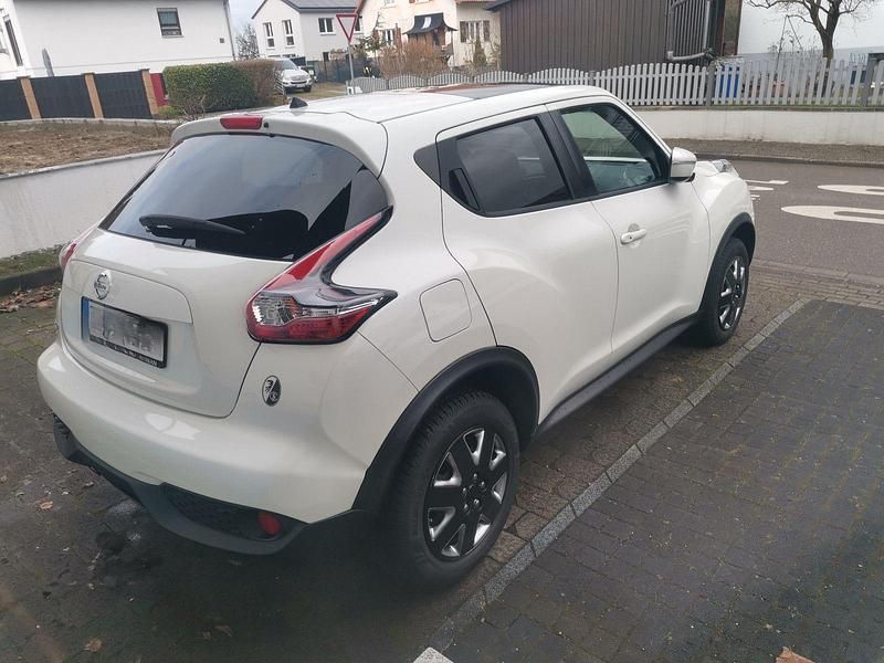 Gebraucht Nissan Juke N-Connecta 117 PS (86 kW) 2016 Beige SUV