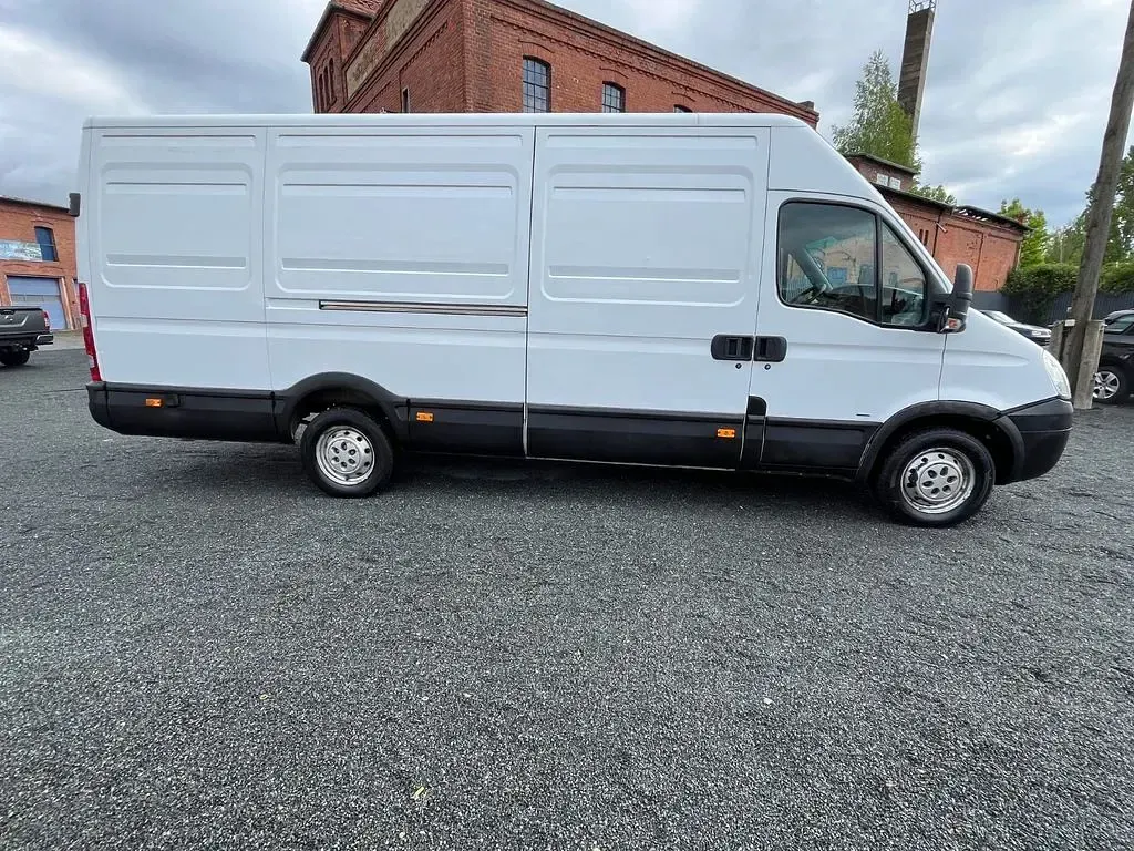 Occasion Iveco Daily 116 ch (85 kW) 2007 Blanc