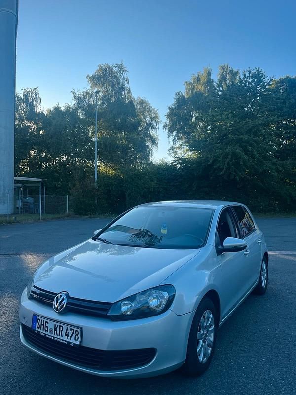Gebraucht VW Golf VI 130 PS (95 kW) 2010 Grau Kleinwagen