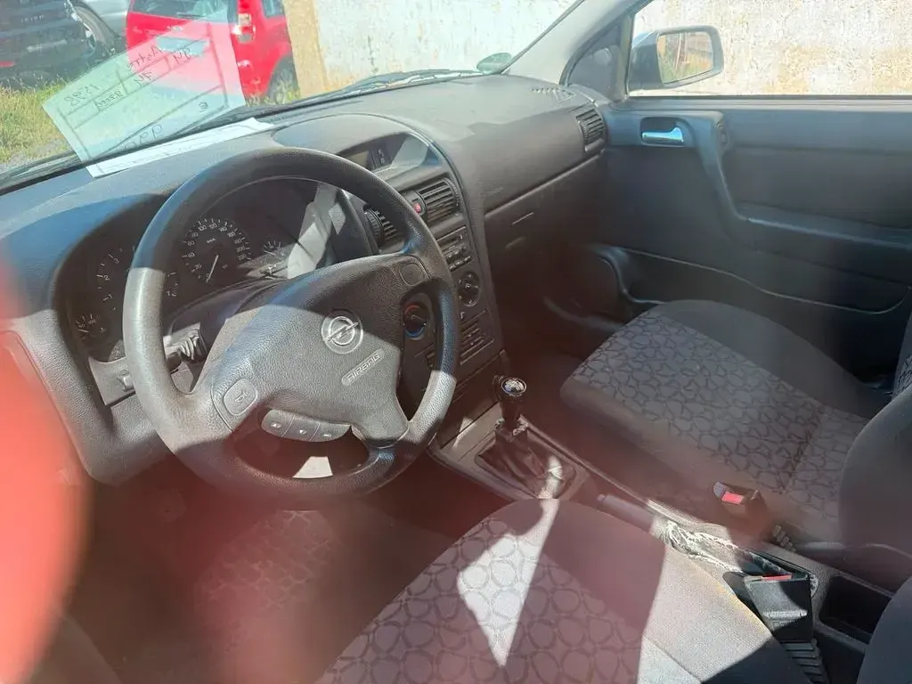 Gebraucht Opel Astra 101 PS (74 kW) 2000 Grau Limousine