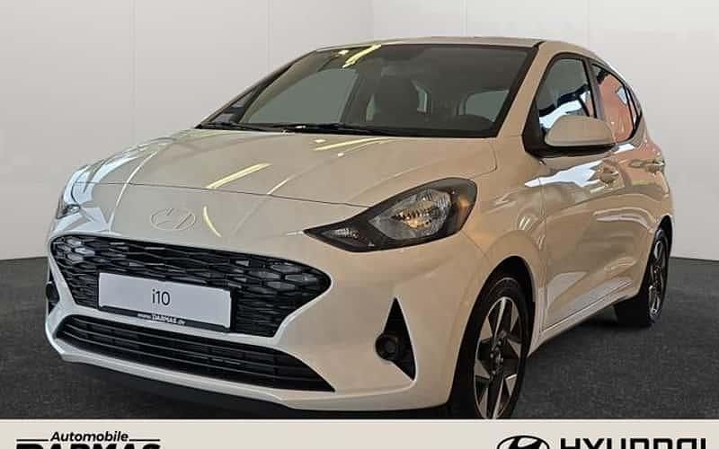 Weiß Neu 2025 Hyundai i10 Trend Kleinwagen | 15.790 € (Fairer Preis) - Bild 1/4
