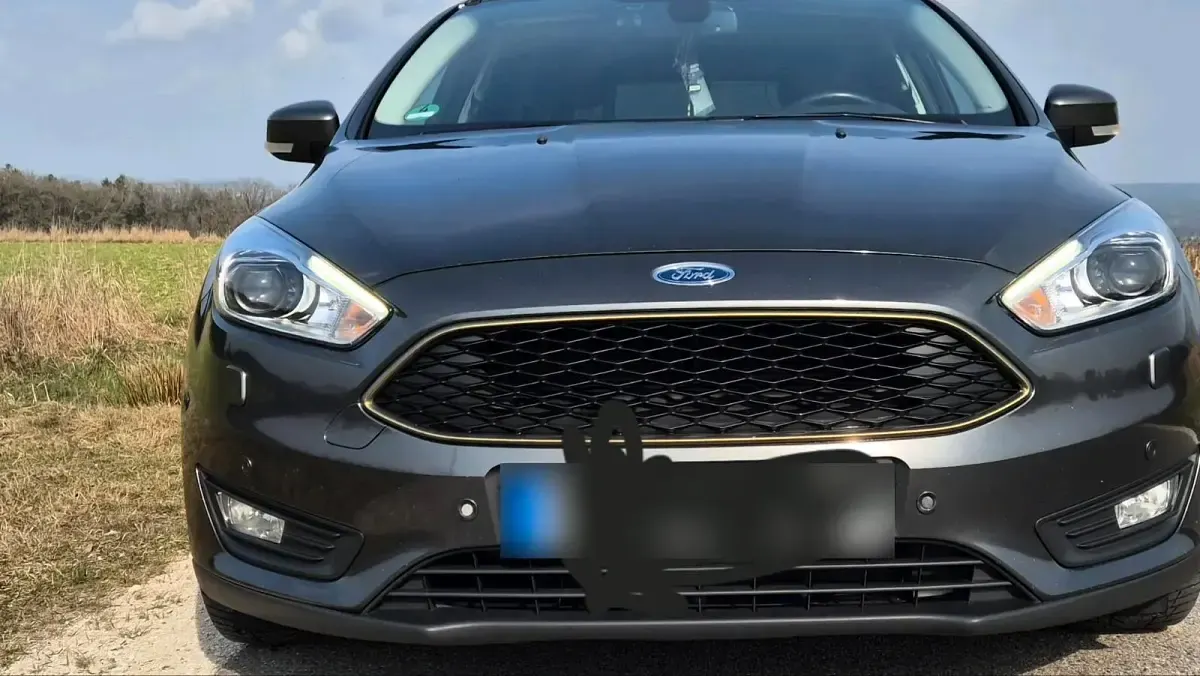 Gebraucht Ford Focus 2017 Grau Kombi