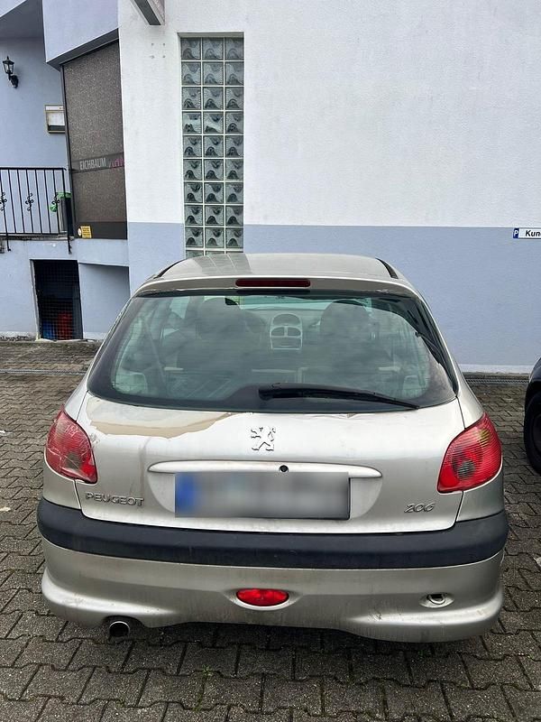 Gebraucht Peugeot 206 60 PS (44 kW) 2004 Kleinwagen
