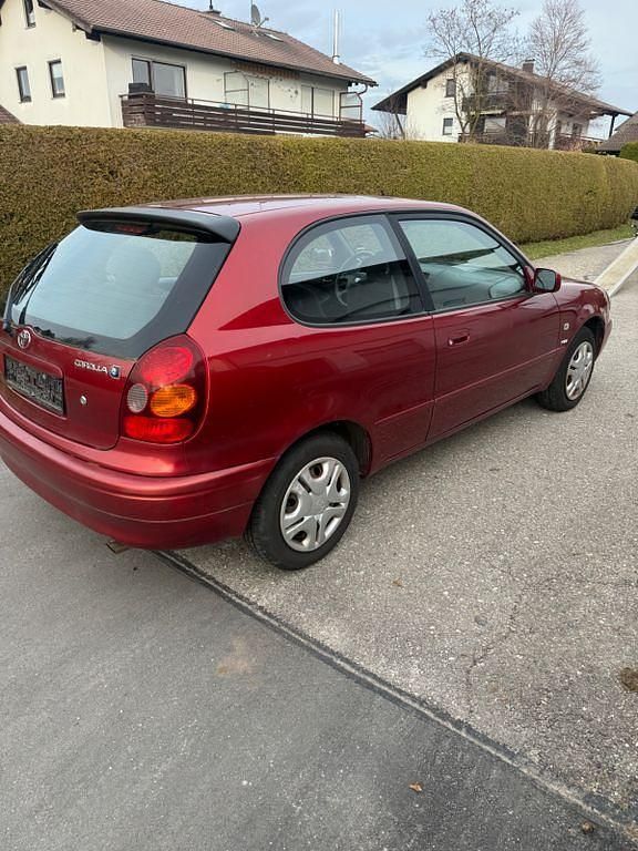 Gebraucht Toyota Corolla Terra 97 PS (71 kW) 2001 Rot Limousine