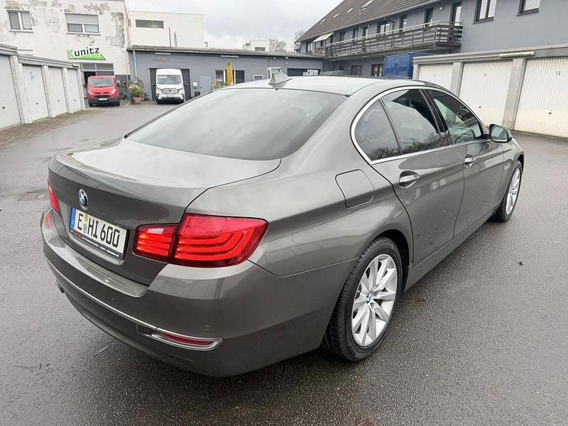 Gebraucht BMW 528 245 PS (180 kW) 2015 Grau Limousine