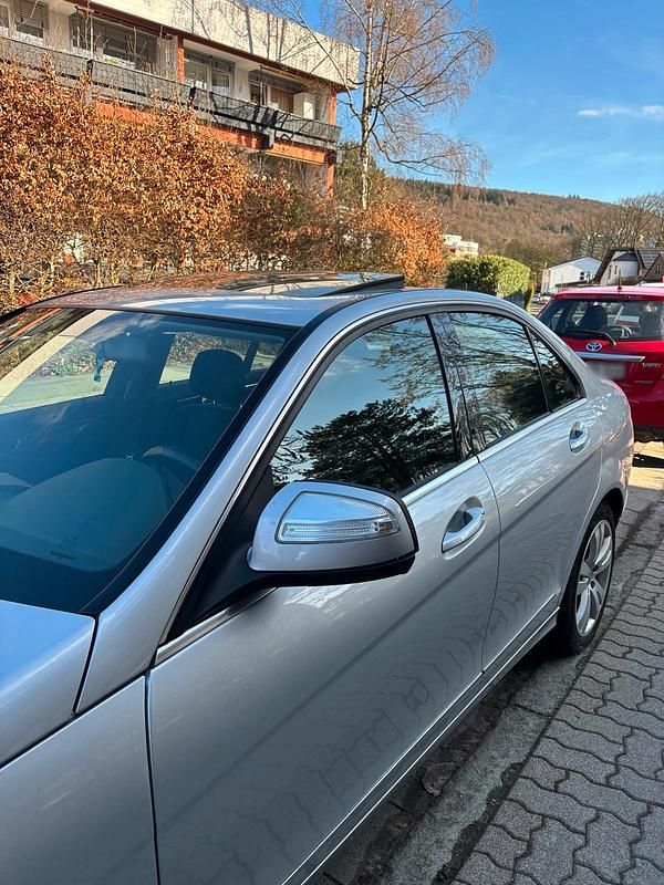 Gebraucht Mercedes C320 224 PS (164 kW) 2008 Grau Limousine