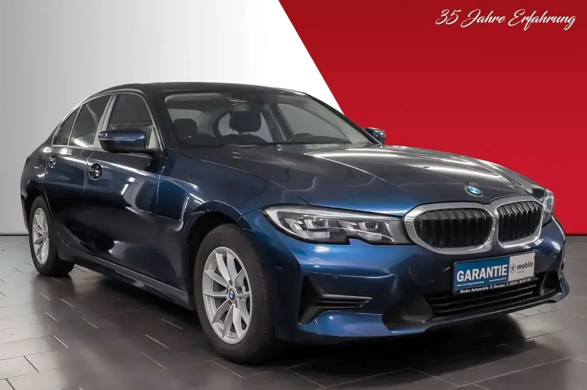 Gebraucht BMW 318 Advantage 150 PS (110 kW) 2019 Mediterranblau Limousine