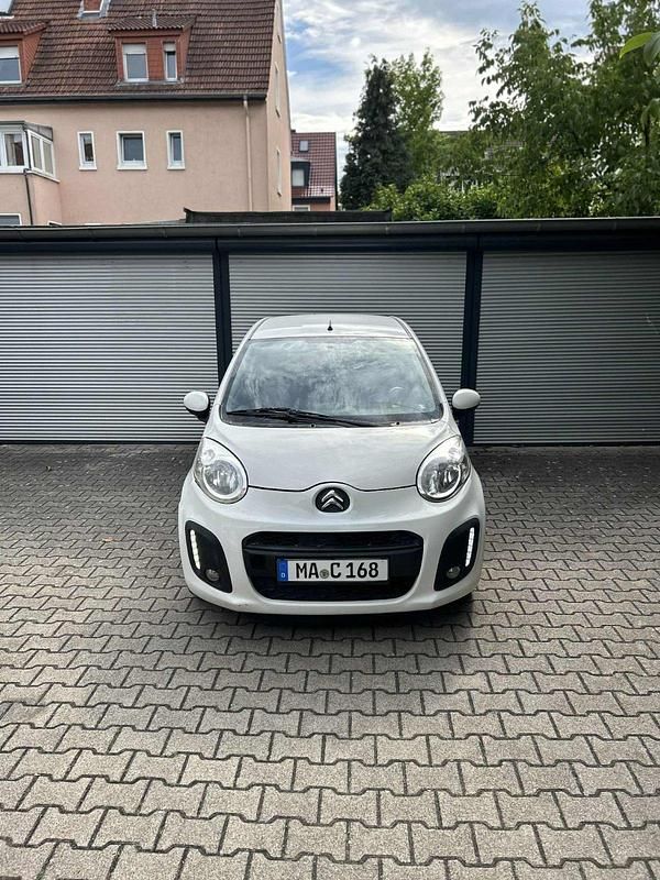 Weiß Gebraucht 2012 Citroën C1 Kleinwagen | 2.000 € (Guter Preis) - Bild 1/4