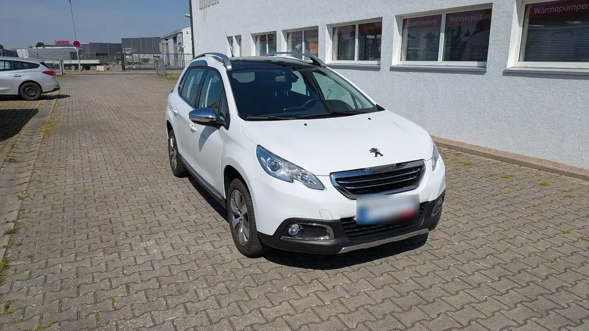 Gebraucht Peugeot 2008 Allure 82 PS (60 kW) 2015 Weiß SUV
