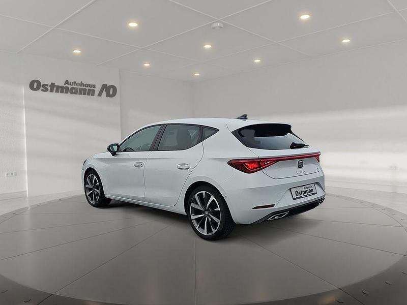 Gebraucht Seat Leon FR 150 PS (110 kW) 2021 Weiß Limousine