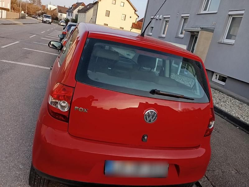 Gebraucht VW Fox 2009 Rot Kleinwagen