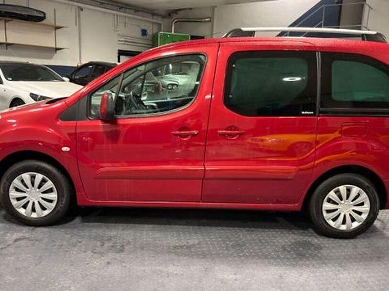 Gebraucht Citroën Berlingo 120 PS (88 kW) 2010 Farbe luziferrot/metalliclack Van / Kleinbus