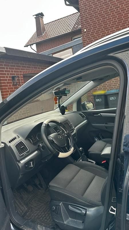 Gebraucht VW Sharan 150 PS (110 kW) 2015 Schwarz Van / Kleinbus