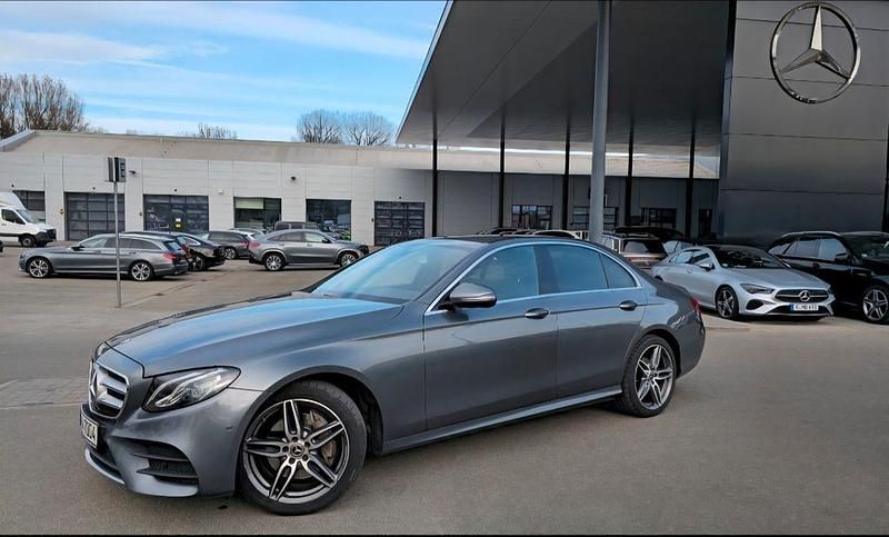 Gebraucht Mercedes E220 Avantgarde 194 PS (142 kW) 2018 Grau Limousine