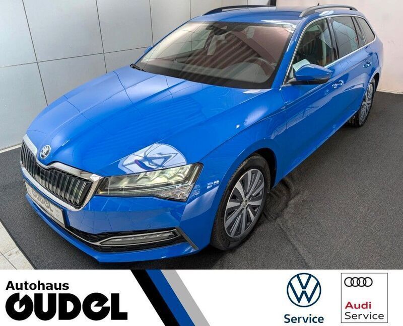 Blau Gebraucht 2022 Skoda Superb Ambition Kombi | 22.980 € (Fairer Preis) - Bild 1/4