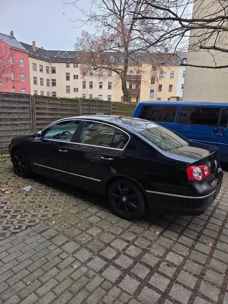 Gebraucht VW Passat 160 PS (117 kW) 2009 Schwarz Limousine