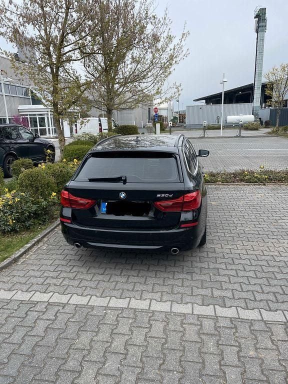 Gebraucht BMW 530 265 PS (194 kW) 2019 Schwarz Kombi