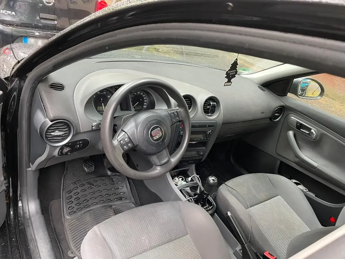 Gebraucht Seat Ibiza 60 PS (44 kW) 2007 Schwarz Kleinwagen