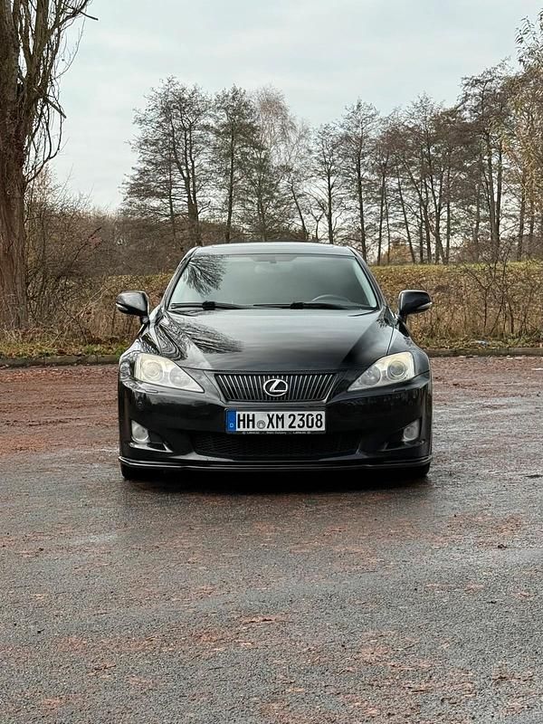 Schwarz Gebraucht 2008 Lexus IS250 Luxury Line Limousine | 10.900 € (Teuer) - Bild 1/4