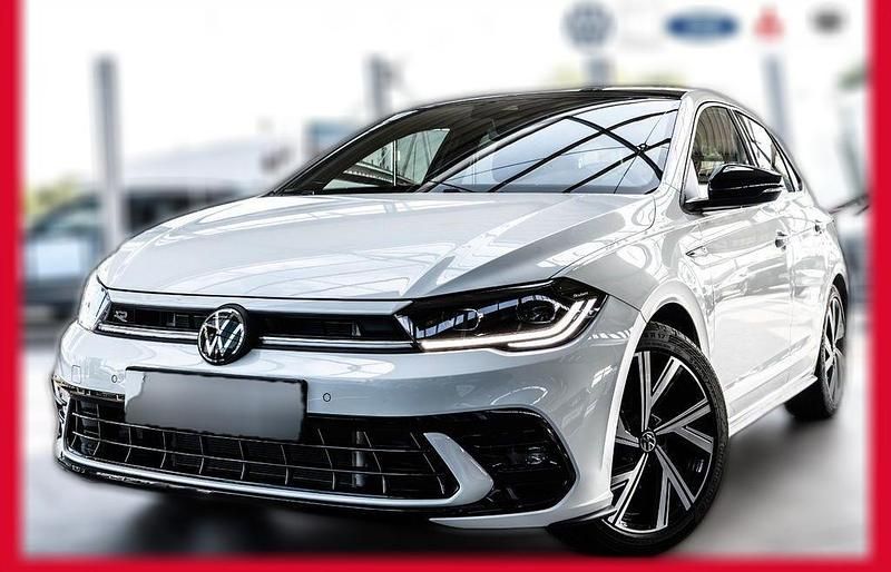 Weiß metallic Gebraucht 2024 VW Polo R-line | 28.170 € (Teuer) - Bild 1/1