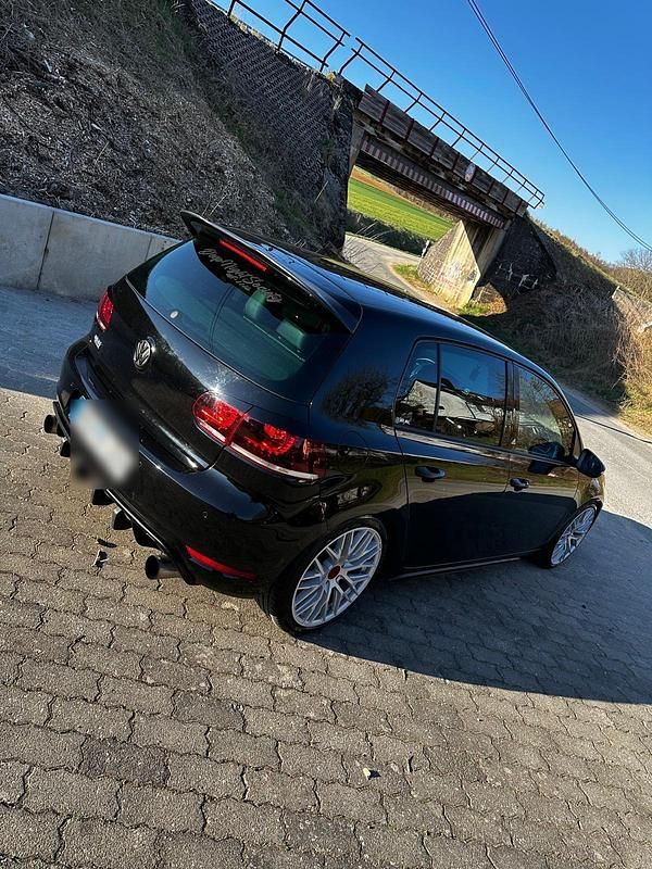 Gebraucht VW Golf VI Edition 211 PS (155 kW) 2011 Schwarz Kleinwagen