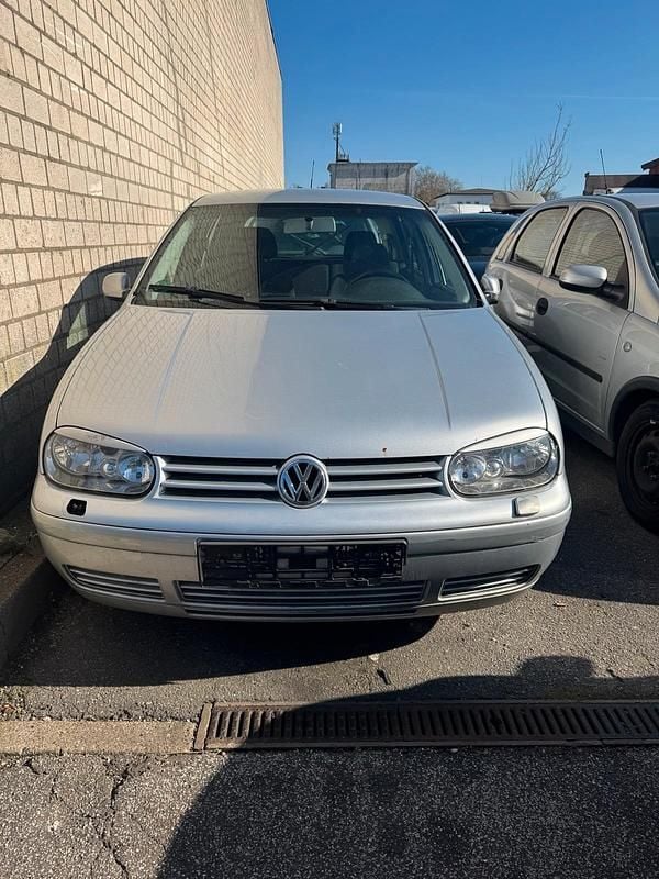 Gebraucht VW Golf IV 2003 Silber Kleinwagen