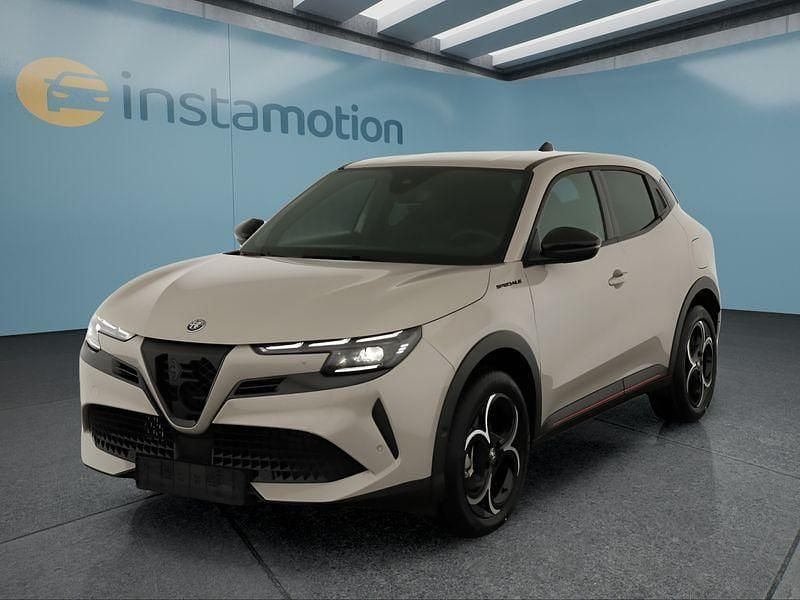 Grau Neu 2025 Alfa Romeo GT Junior SUV | 28.749 € (Guter Preis) - Bild 1/4