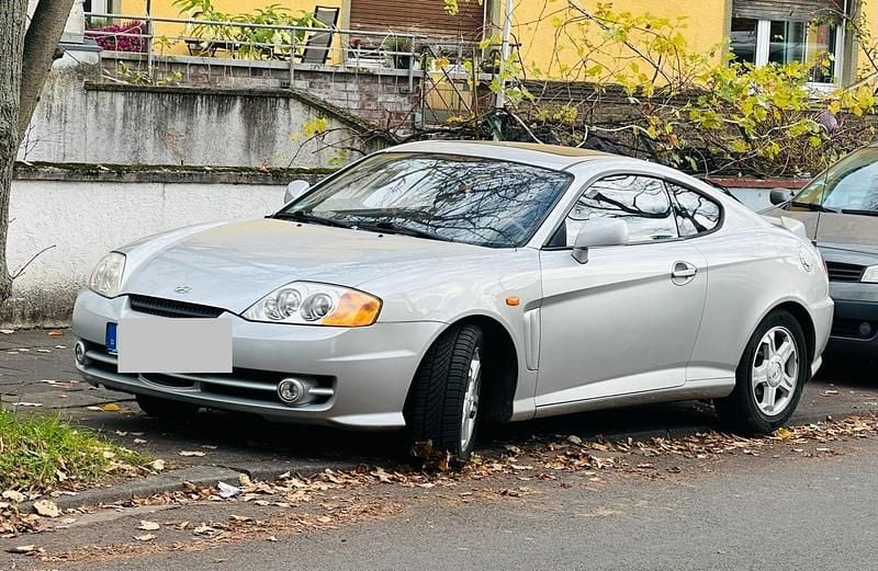 Silber Gebraucht 2003 Hyundai Coupé Coupé | 3.300 € (Fairer Preis) - Bild 1/4