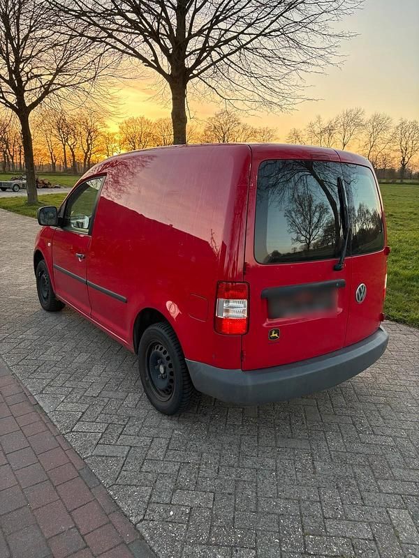 Second-hand VW Caddy 75 CP (55 kW) 2007 Roșu Monovolum