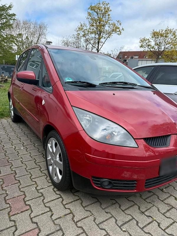 Gebraucht Mitsubishi Colt 90 PS (66 kW) 2008 Rot Kleinwagen