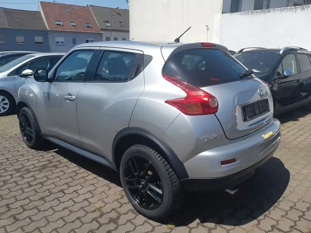 Gebraucht Nissan Juke Acenta 110 PS (80 kW) 2013 Silber SUV
