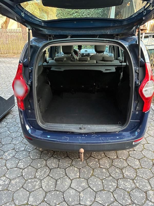 Gebraucht Dacia Lodgy 110 PS (80 kW) 2016 Blau Van / Kleinbus