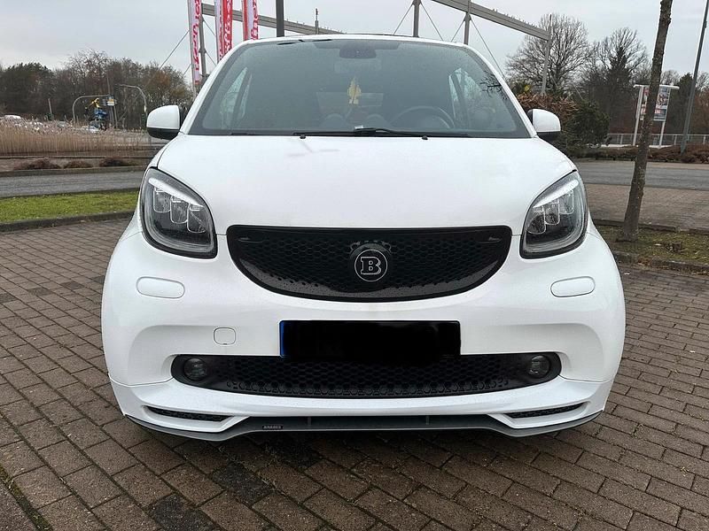 Gebraucht Smart ForTwo Cabrio Brabus 90 PS (66 kW) 2015 Weiß Cabrio