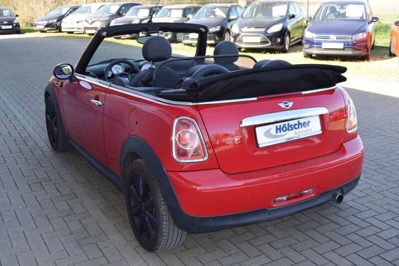 Gebraucht Mini Cooper Cabriolet 122 PS (89 kW) 2011 Rot Cabrio