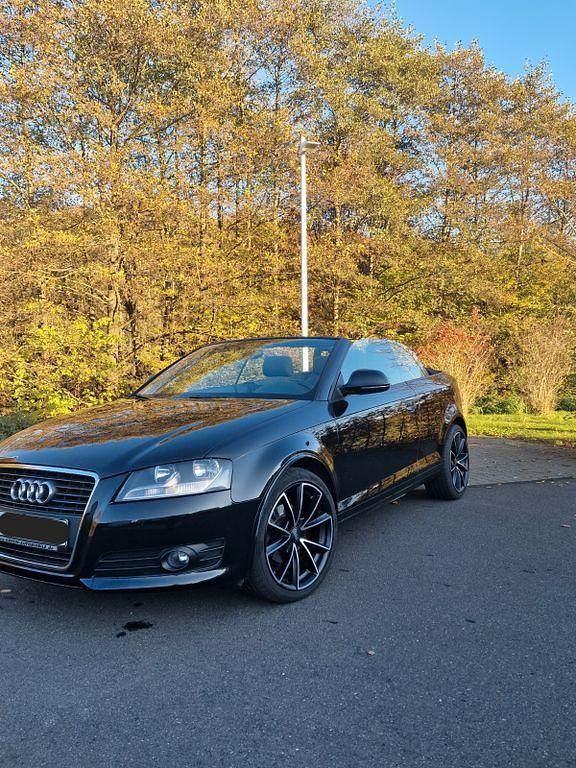 Schwarz Gebraucht 2010 Audi A3 Cabriolet Design Cabrio | 8.799 € (Fairer Preis) - Bild 1/4