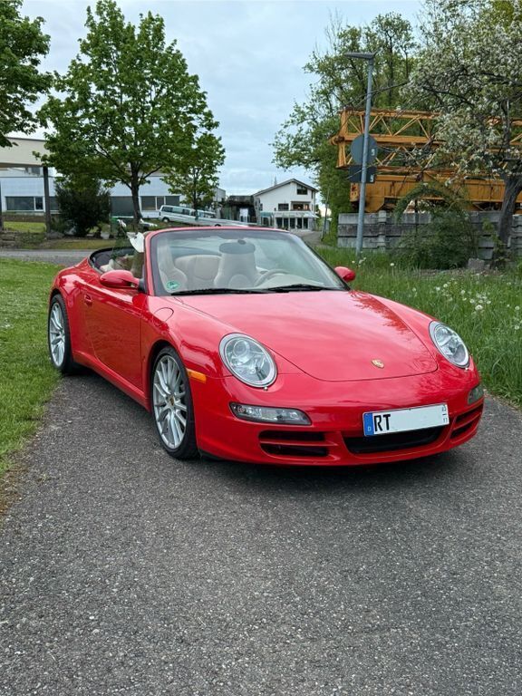 Rot Gebraucht 2006 Porsche 911 Carrera S Cabriolet Cabrio | 51.499 € - Bild 1/4